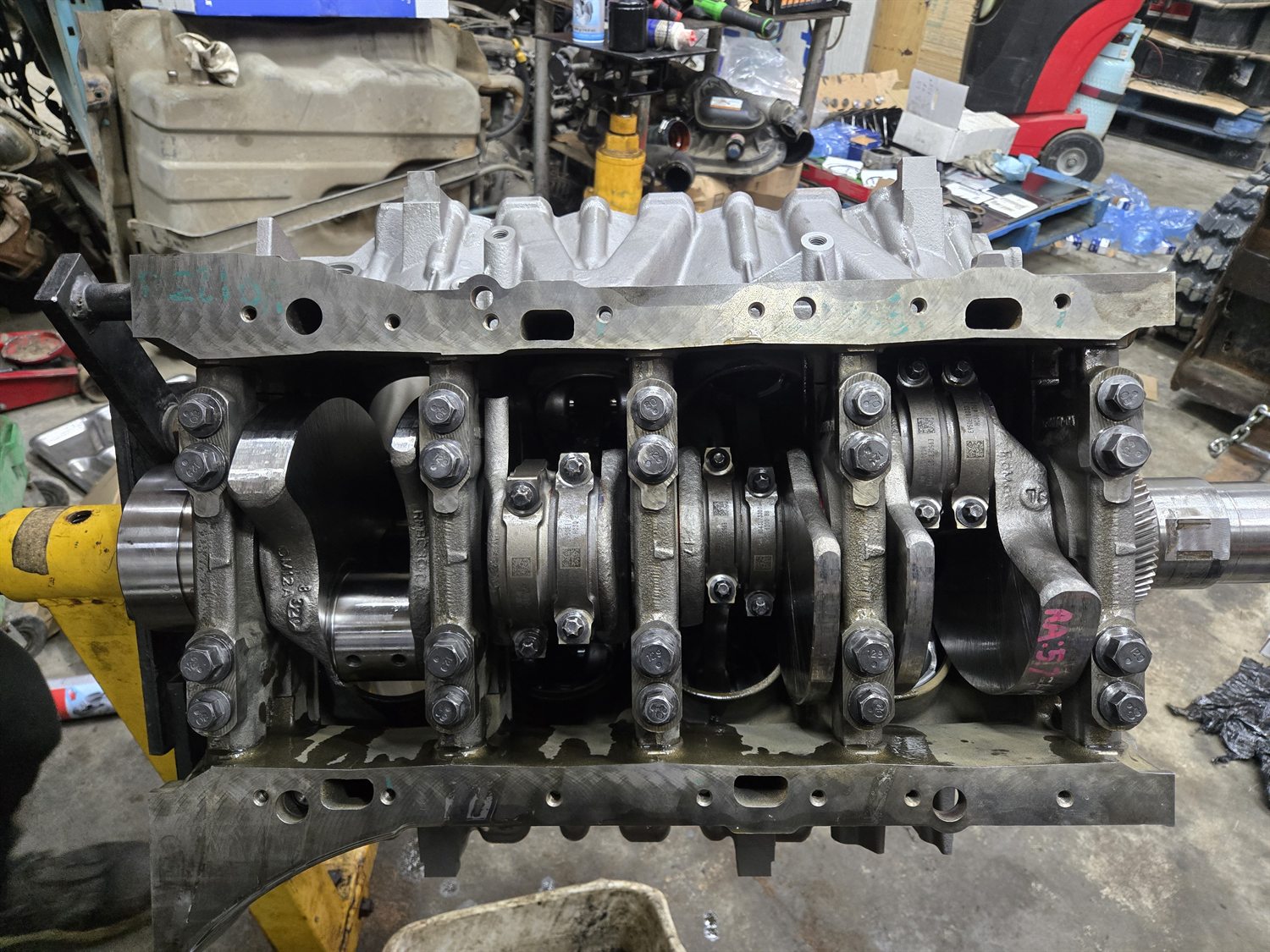 2018 Ford F-350 · 6.7L Power Stroke V8 Turbo Diesel